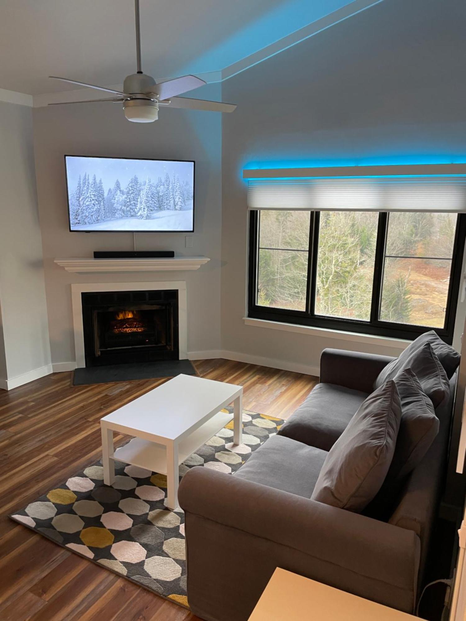 Modern Condo With Ski In & Ski Out - Silver Creek Lodge, Snowshoe Bagian luar foto